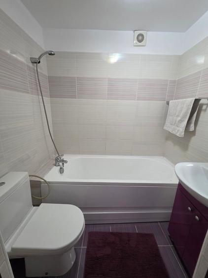 Apartament cu 3 camere decomandat în 1 Decembrie 1918