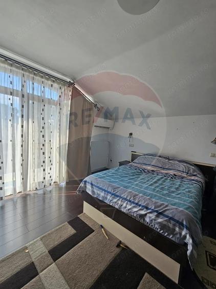 Casă cu 5 camere cu Teren 702 Mp în Nord