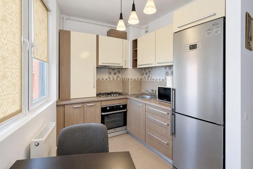 Apartament cu 2 camere decomandat, mobilat în Banu Mărăcine
