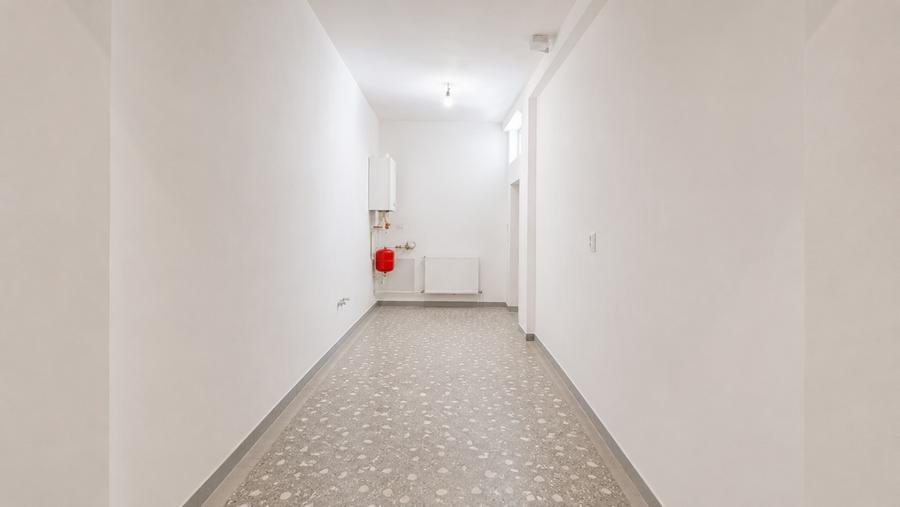 Spatiu comercial 80 mp | HORECA| Terasa privata | Curent trifazic - 3