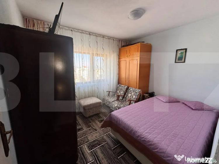 Apartament cu 3 camere semidecomandat în Nord