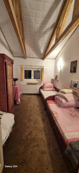 Casă cu Teren 988 Mp în Cheia