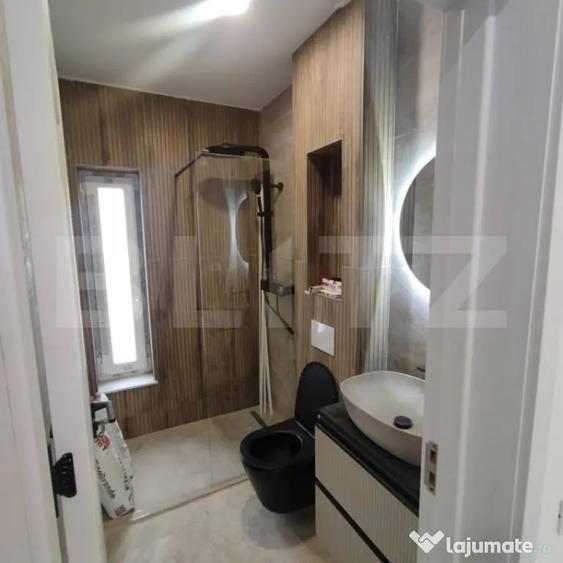Casă cu 4 camere cu Teren 500 Mp în Valea Adâncă