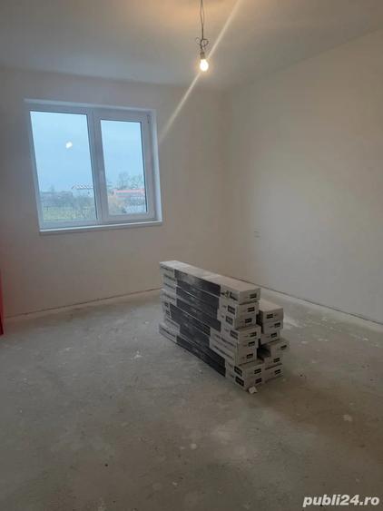 Apartament cu 4 camere în Giarmata
