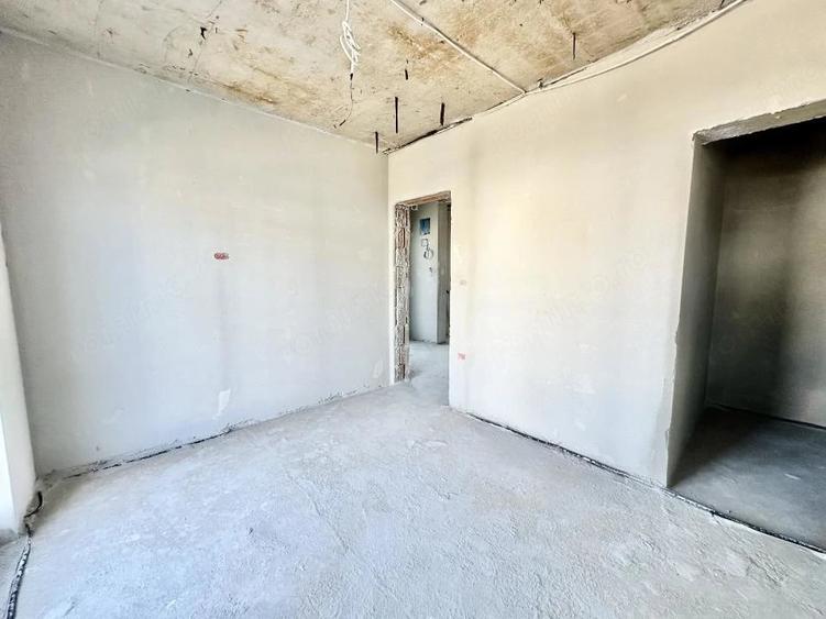 Casă cu 4 camere cu Teren 250 Mp în Moșnița Veche