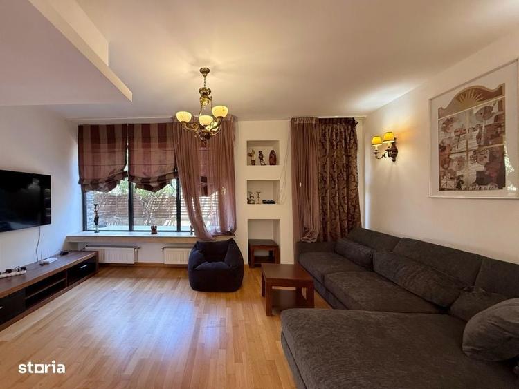 Casă cu 4 camere în Est