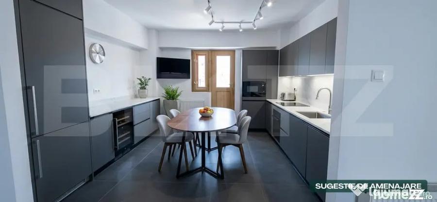 Apartament cu 3 camere decomandat în Central