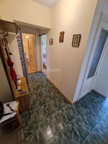 Vind 2camere decomandate tiglina 2