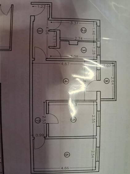 Apartament cu 3 camere semidecomandat, mobilat în Tomis Nord