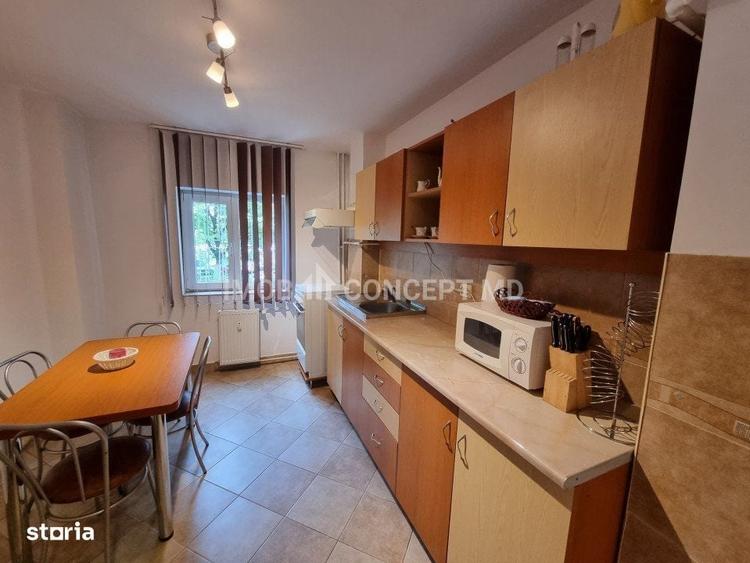 Apartament cu 2 camere decomandat în Republicii