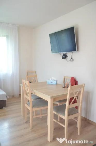 Apartament cu 3 camere decomandat în Valea Alba