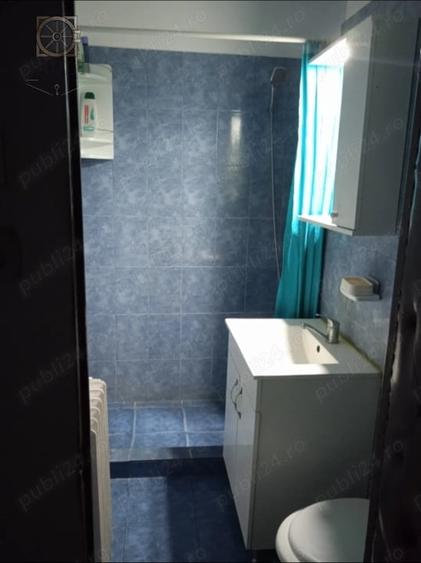 Apartament cu 3 camere semidecomandat, mobilat în Titan