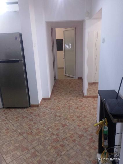 Apartament cu 3 camere decomandat în Lacul Morii