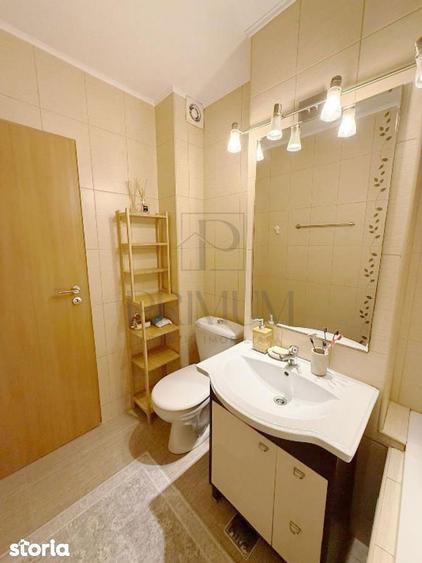 Apartament cu 4 camere decomandat, mobilat în Est