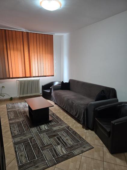 Apartament cu 2 camere decomandat în Exterior Vest