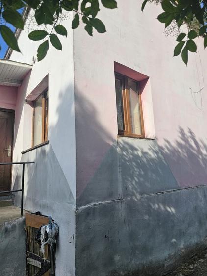Casă cu 2 camere cu Teren 500 Mp în Fălticeni