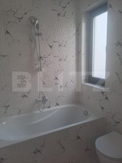 Casă cu 3 camere cu Teren 200 Mp în Sânpetru