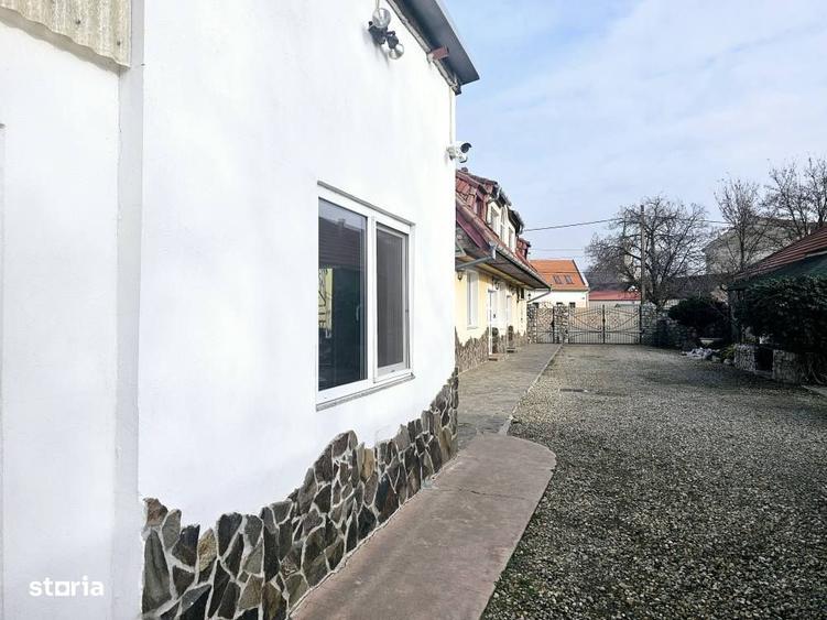 Casă cu 4 camere în Central