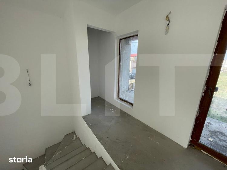 Casă cu 3 camere cu Teren 300 Mp în Dumbrăvița