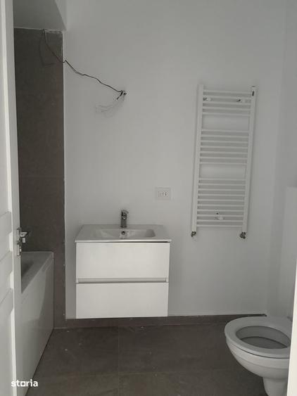 Apartament cu 2 camere decomandat în Lacul Morii