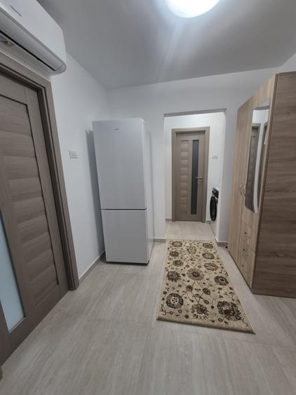 Apartament cu 2 camere decomandat, mobilat în Dacia