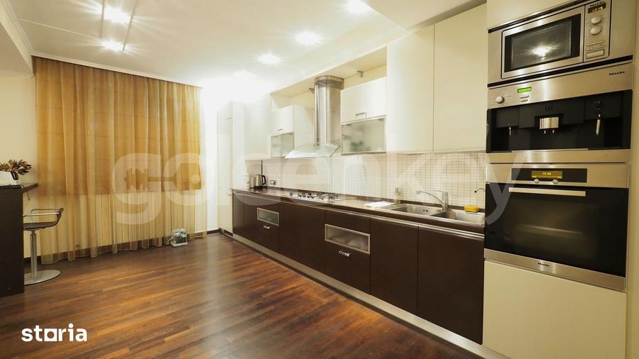 Casă cu 5 camere cu Teren 840 Mp în Central