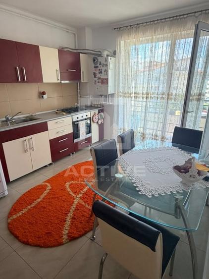 Apartament cu 2 camere semidecomandat, mobilat în Florești