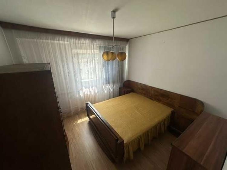 Apartament cu 2 camere semidecomandat în Universitate
