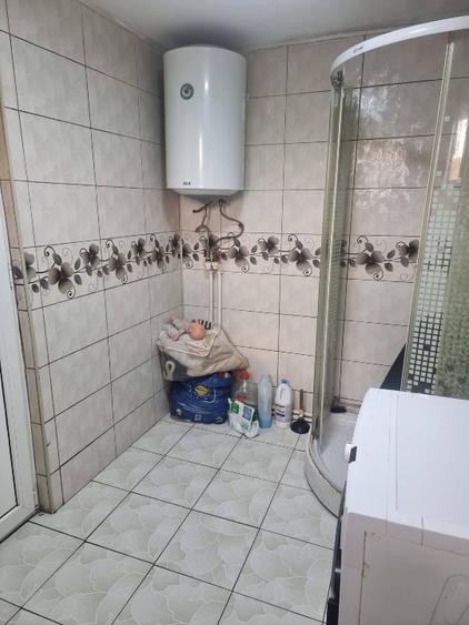 Casă individuală cu 3 camere cu Teren 2000 Mp în Cotu Văii