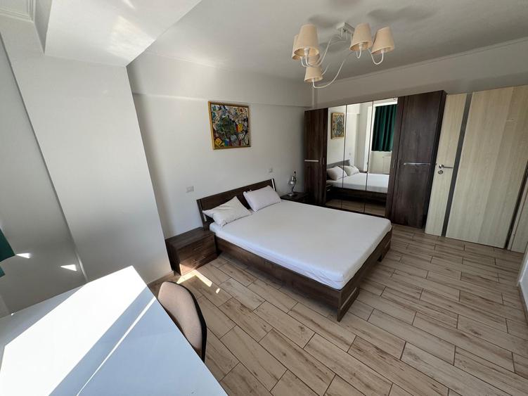 Apartament cu 4 camere decomandat în Ultracentral