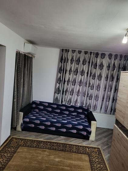 Apartament cu 2 camere nedecomandat în Central