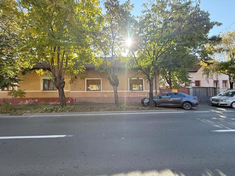 Casă individuală cu 4 camere cu Canalizare în Freidorf