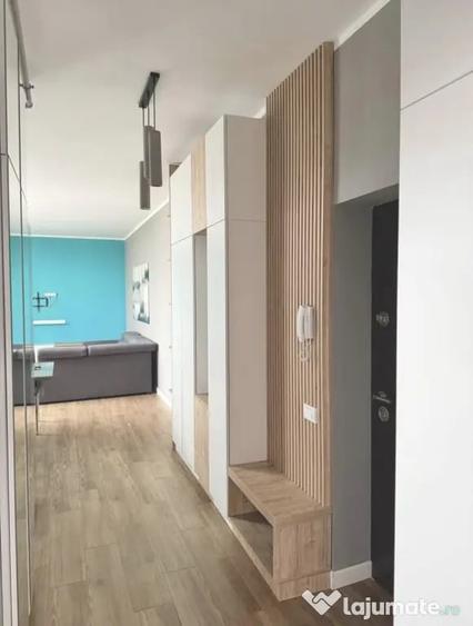 Apartament cu 2 camere semidecomandat în Lipovei