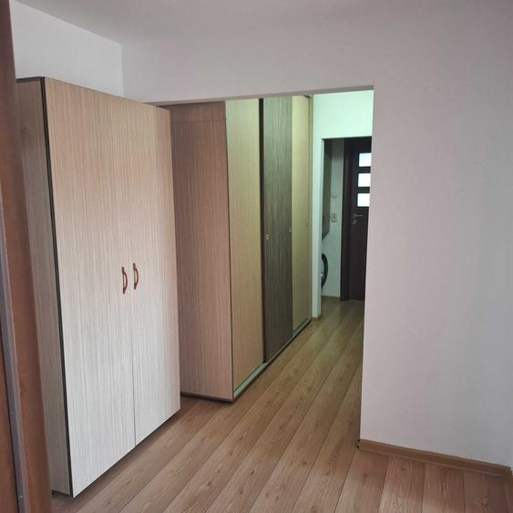 Apartament cu 3 camere decomandat în Mihai Bravu
