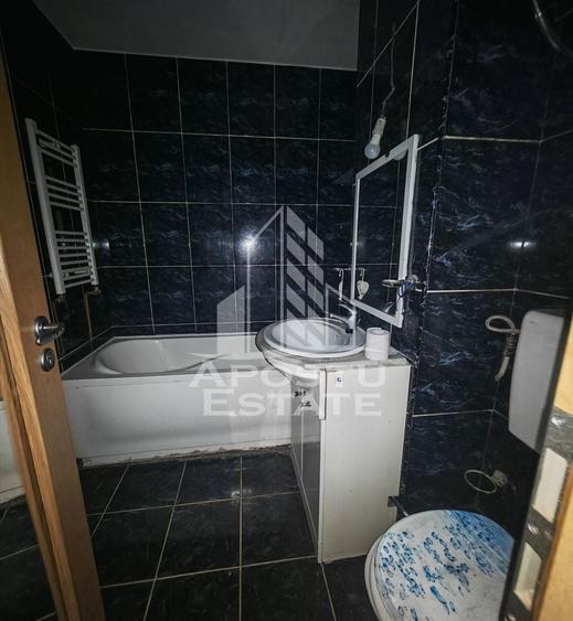 Apartament cu 2 camere decomandat în Torontalului