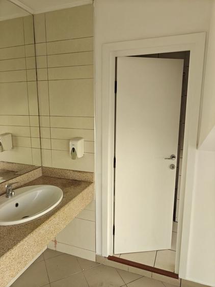 Spațiu comercial, de 90 mp, în Central