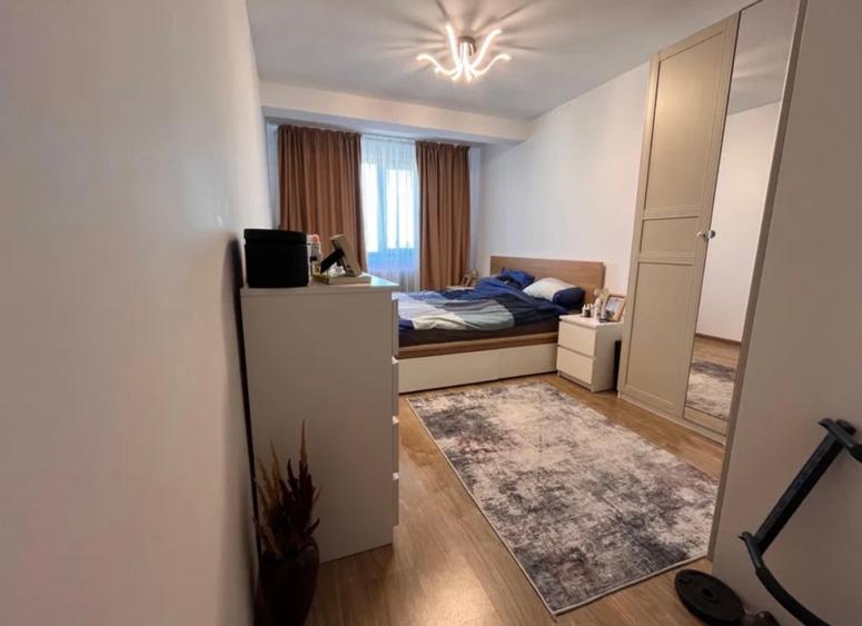 Apartament cu 2 camere semidecomandat în Mihai Bravu