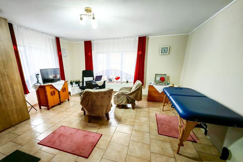 Casă cu 2 camere în Central