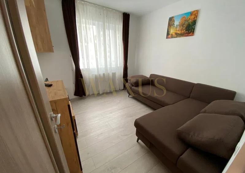 Apartament cu 3 camere semidecomandat, mobilat în Florești