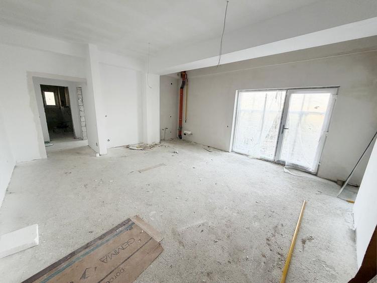 Apartament cu 2 camere decomandat în Popoveni