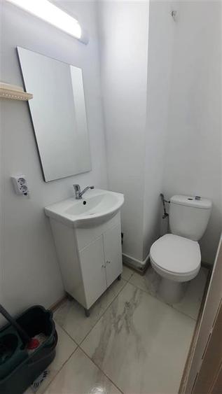Apartament cu 3 camere decomandat, mobilat în 1 Decembrie
