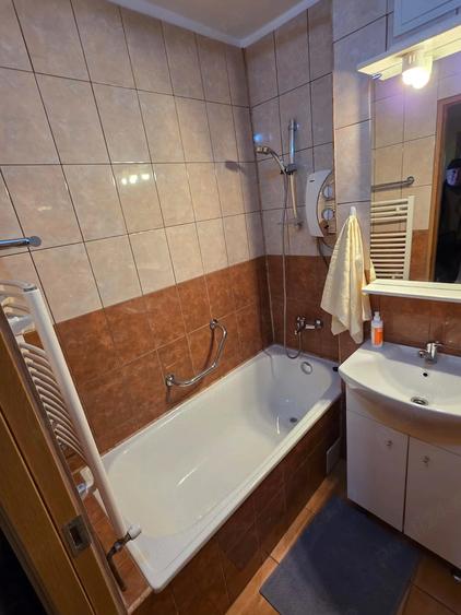 Apartament cu 2 camere semidecomandat în Bogdăneștilor
