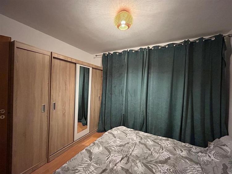 Apartament cu 2 camere semidecomandat, mobilat în Buziașului