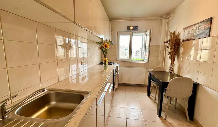 Apartament cu 2 camere decomandat în Tineretului