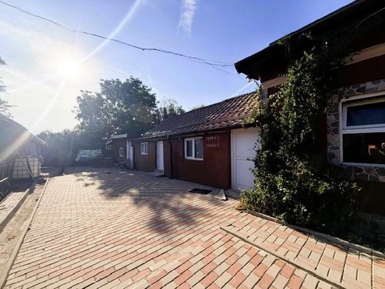 Casă cu 3 camere cu Teren 2296 Mp în Vlăduleni