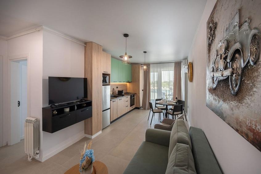 Apartament cu 2 camere decomandat în Mamaia-Sat