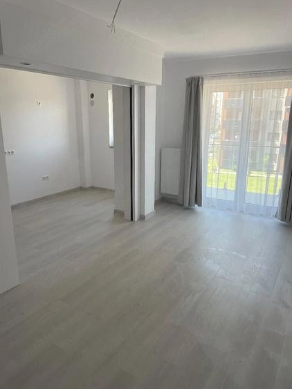 Garsonieră decomandată în Noua