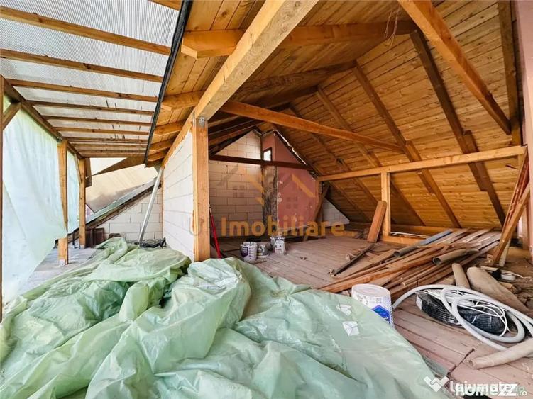 Casă cu 2 camere cu Teren 100 Mp în Central