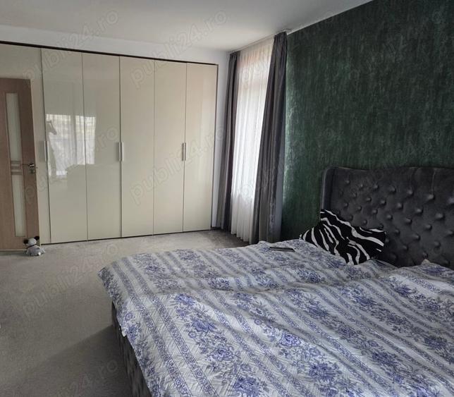 Apartament cu 3 camere decomandat în Albert