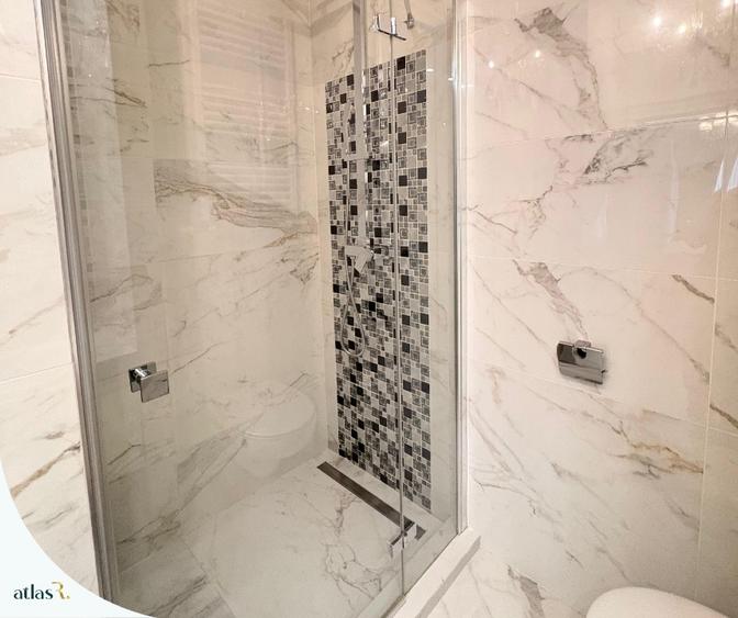 Apartament cu 3 camere decomandat, mobilat în Central